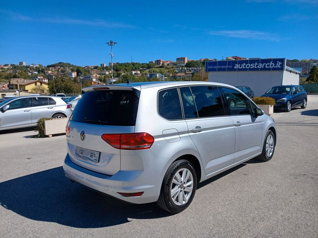 Volkswagen Touran 2021