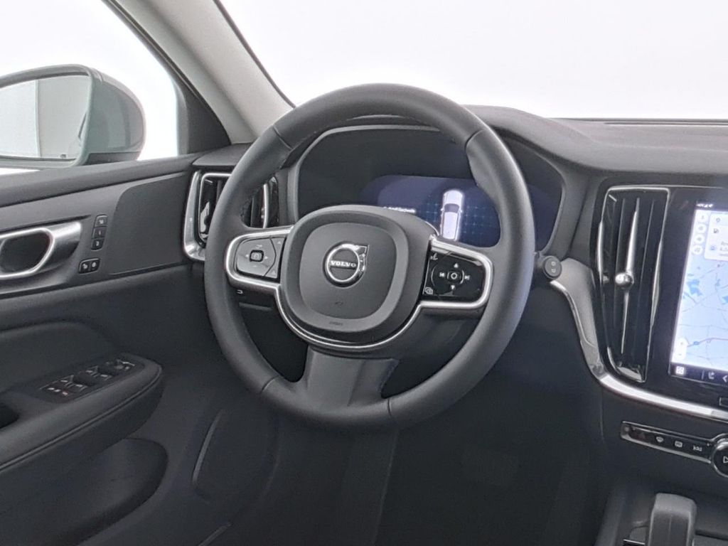 Volvo V60 Cross Country 2023