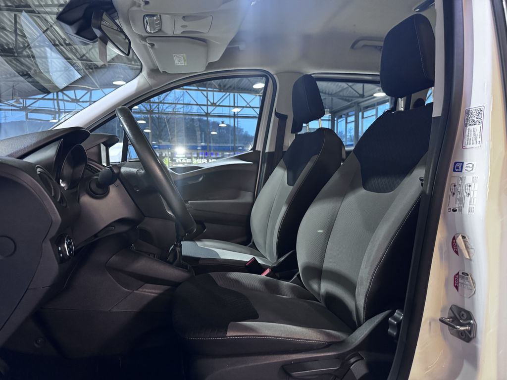 Ford Tourneo Courier 2020