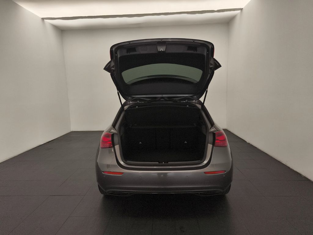 Mercedes-Benz A 200 2025