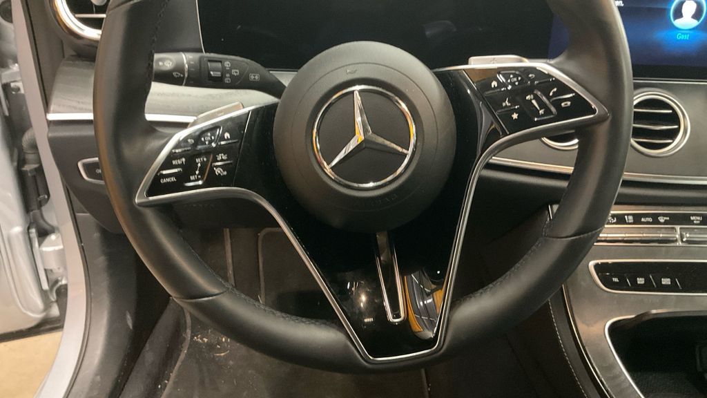 Mercedes-Benz E 300 2022