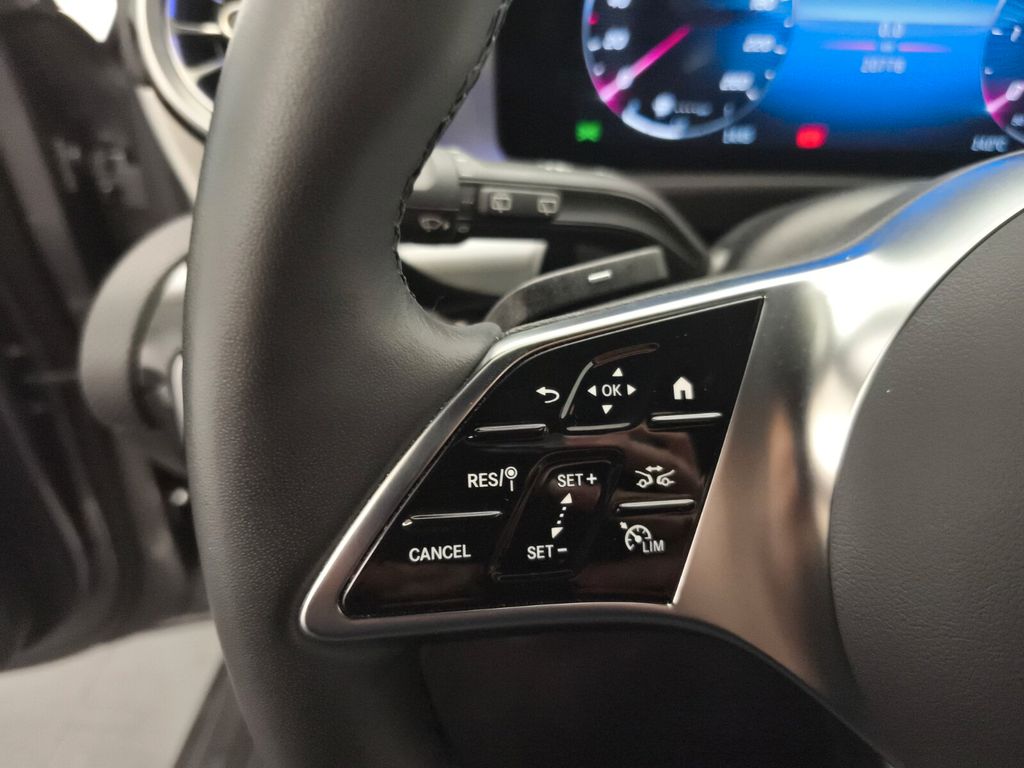 Mercedes-Benz A 200 2025