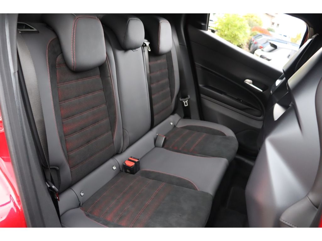 Alfa Romeo Junior 2025