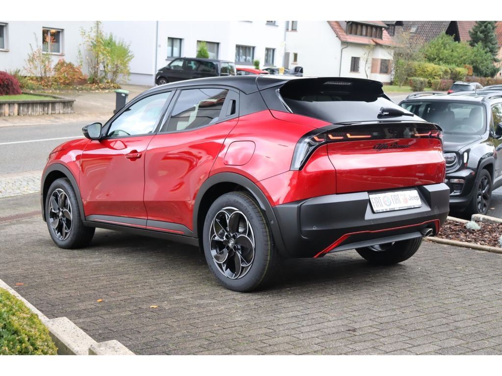 Alfa Romeo Junior 2025