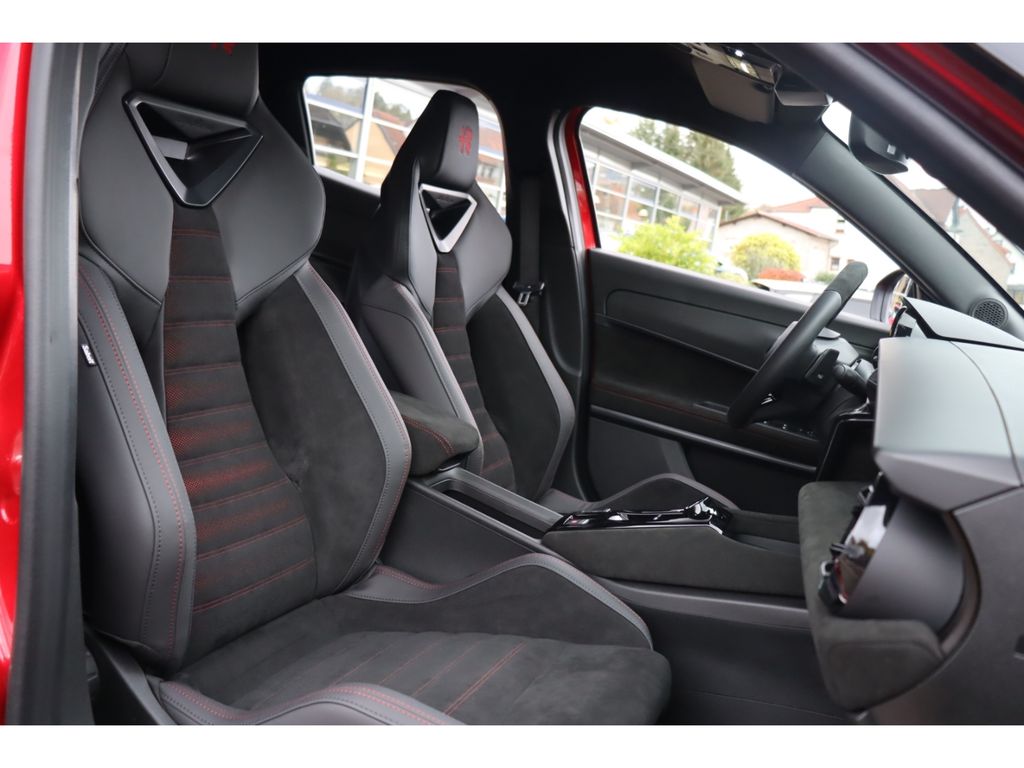 Alfa Romeo Junior 2025