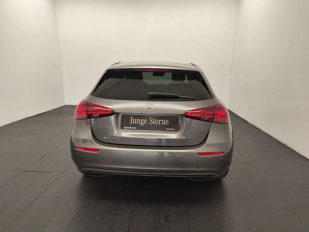 Mercedes-Benz A 200 2025