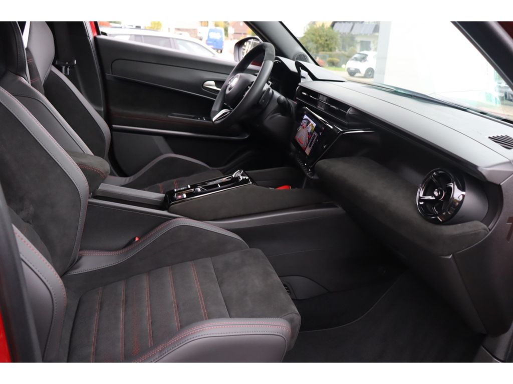 Alfa Romeo Junior 2025