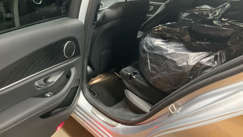 Mercedes-Benz E 300 2022