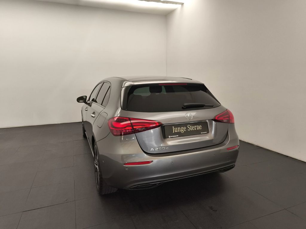 Mercedes-Benz A 200 2025