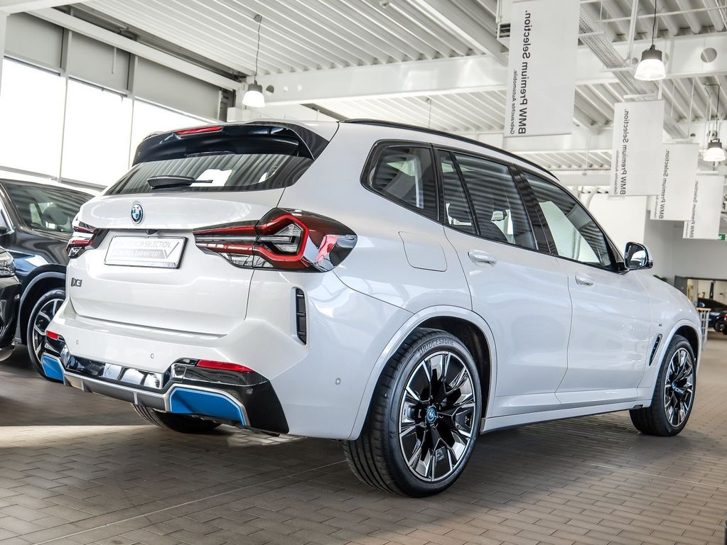 BMW iX3 2022