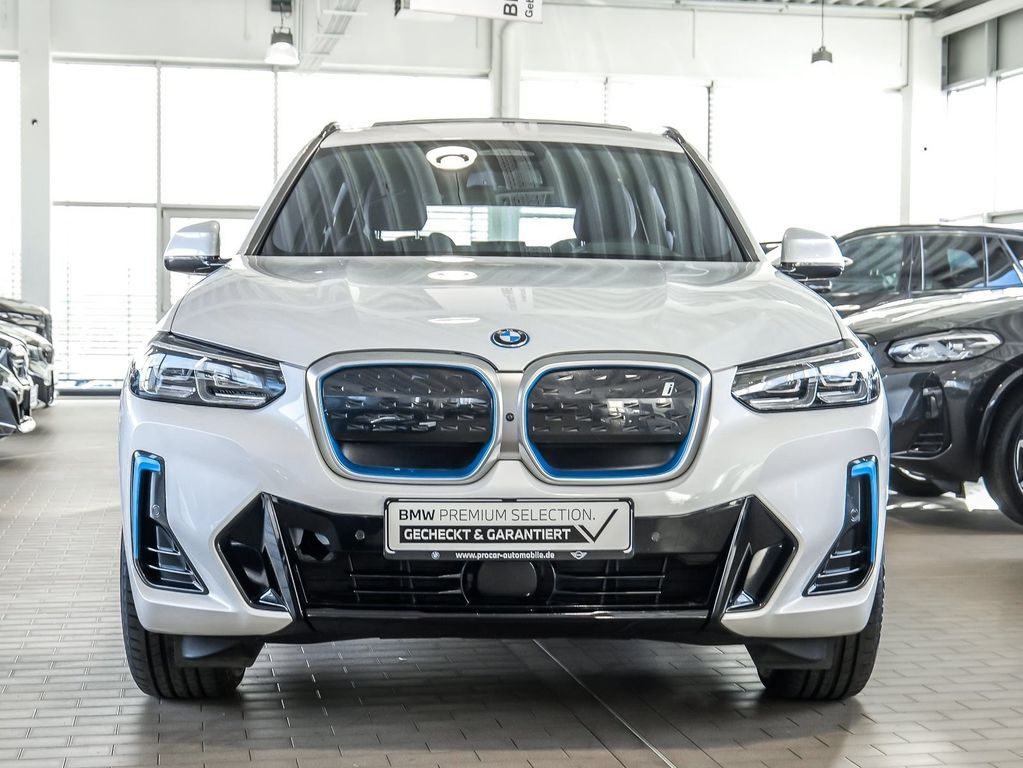 BMW iX3 2022