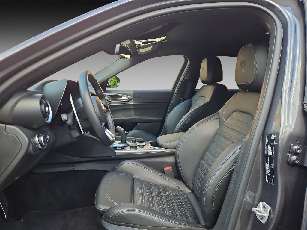 Alfa Romeo Giulia 2023