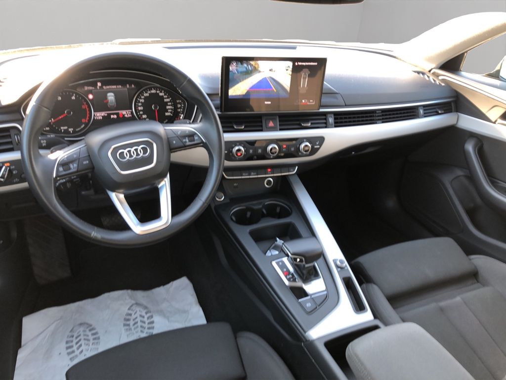 Audi A4 2021