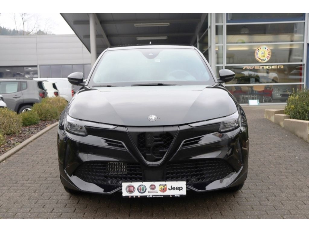 Alfa Romeo Junior 2025