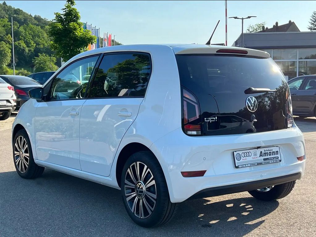 Volkswagen up! 2023