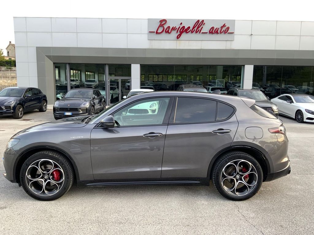 Alfa Romeo Stelvio 2023