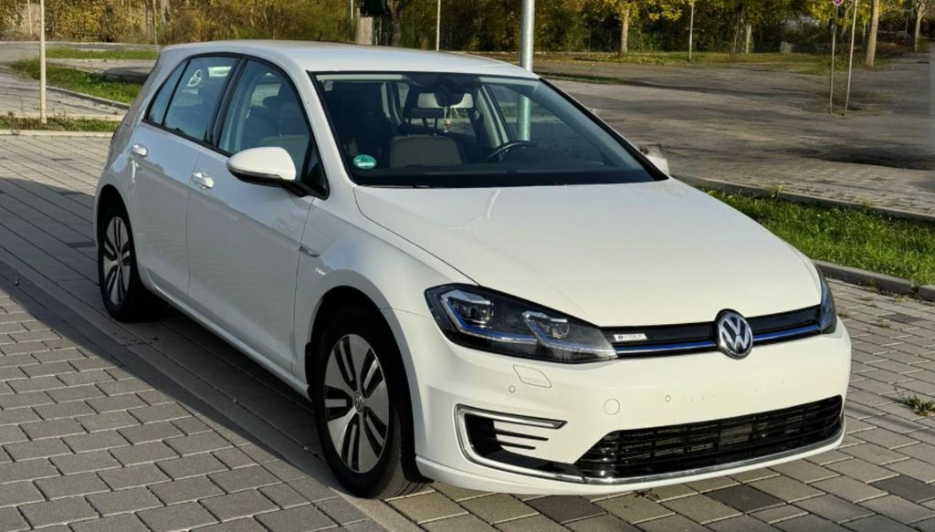 Volkswagen Golf 2021