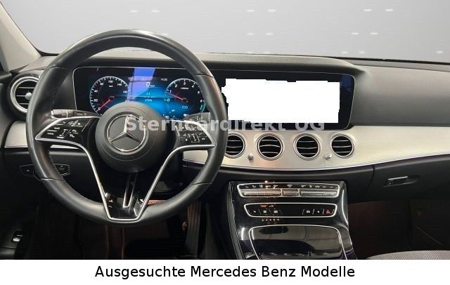 Mercedes-Benz E 300 2022