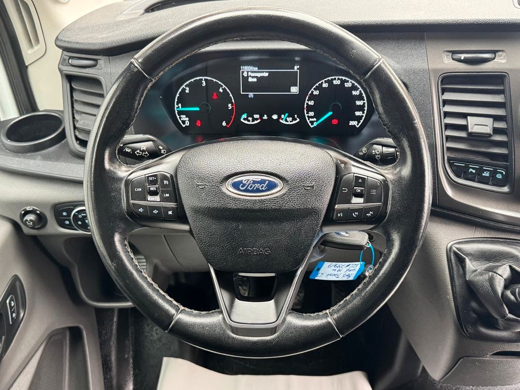 Ford Transit 2021