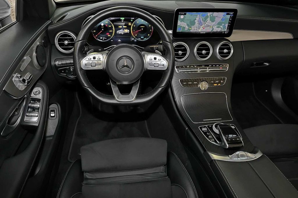 Mercedes-Benz C 300 2021