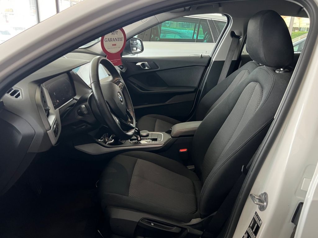 BMW 116 2022