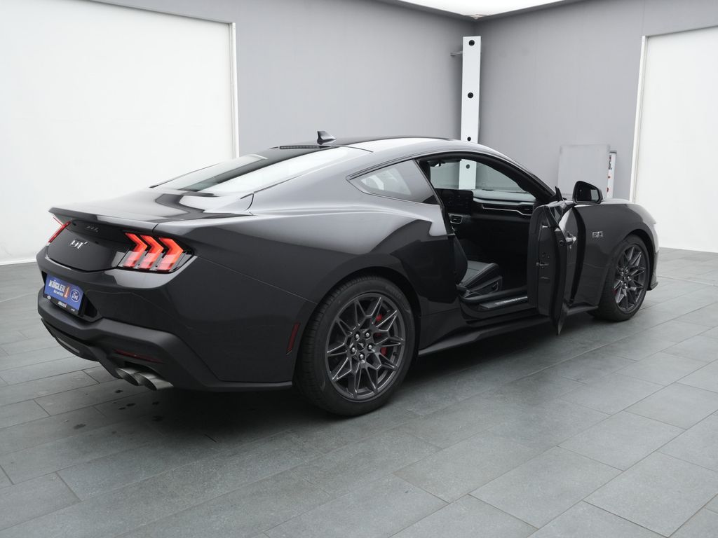 Ford Mustang 2025