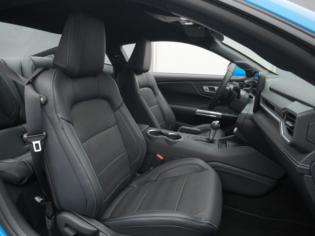 Ford Mustang 2025