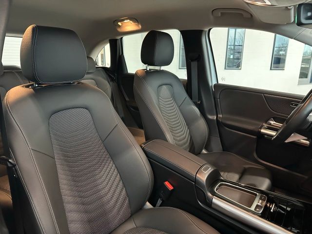 Mercedes-Benz B 250 2024