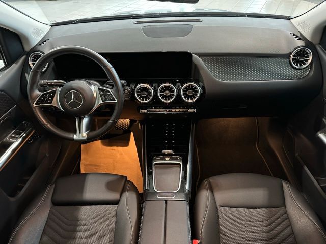 Mercedes-Benz B 250 2024