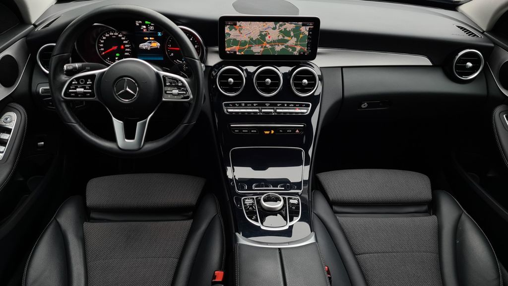 Mercedes-Benz C 300 2021