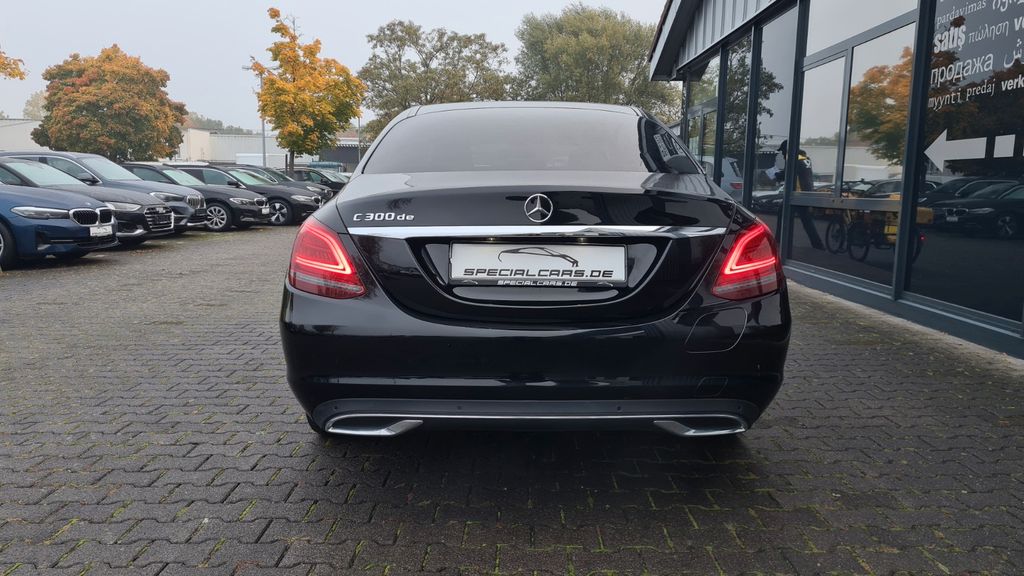 Mercedes-Benz C 300 2021