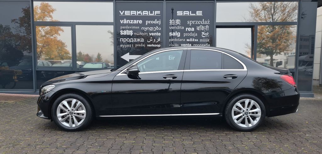 Mercedes-Benz C 300 2021