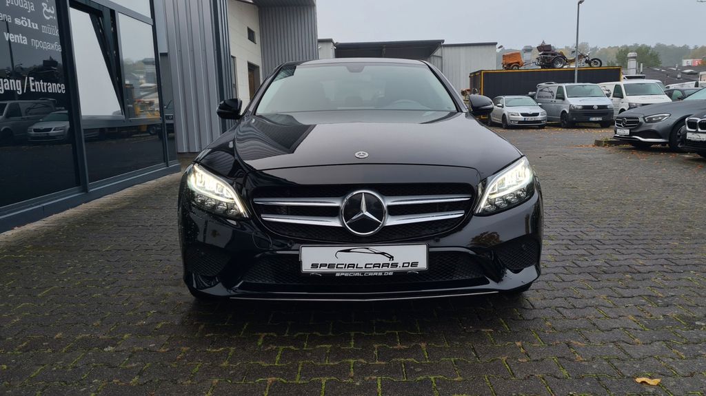 Mercedes-Benz C 300 2021