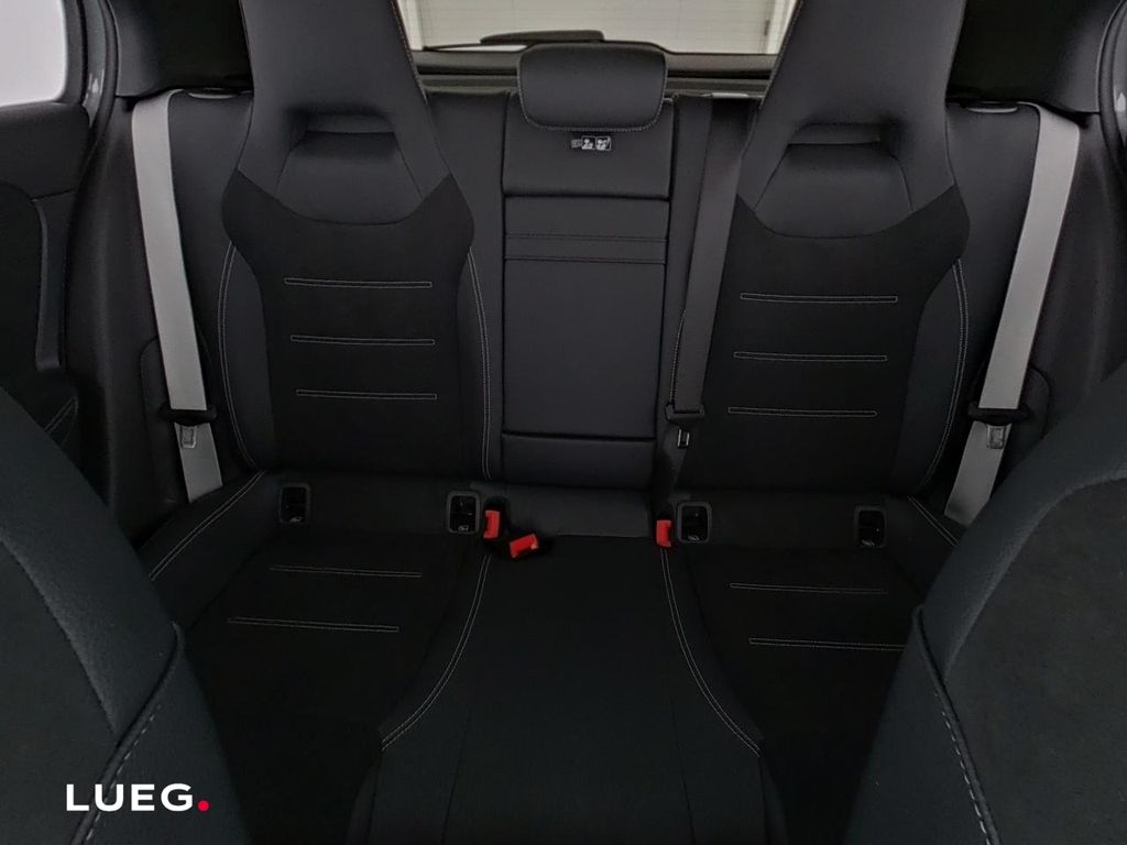 Mercedes-Benz A 180 2025