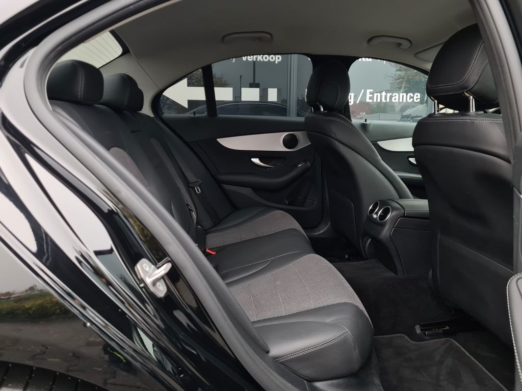 Mercedes-Benz C 300 2021