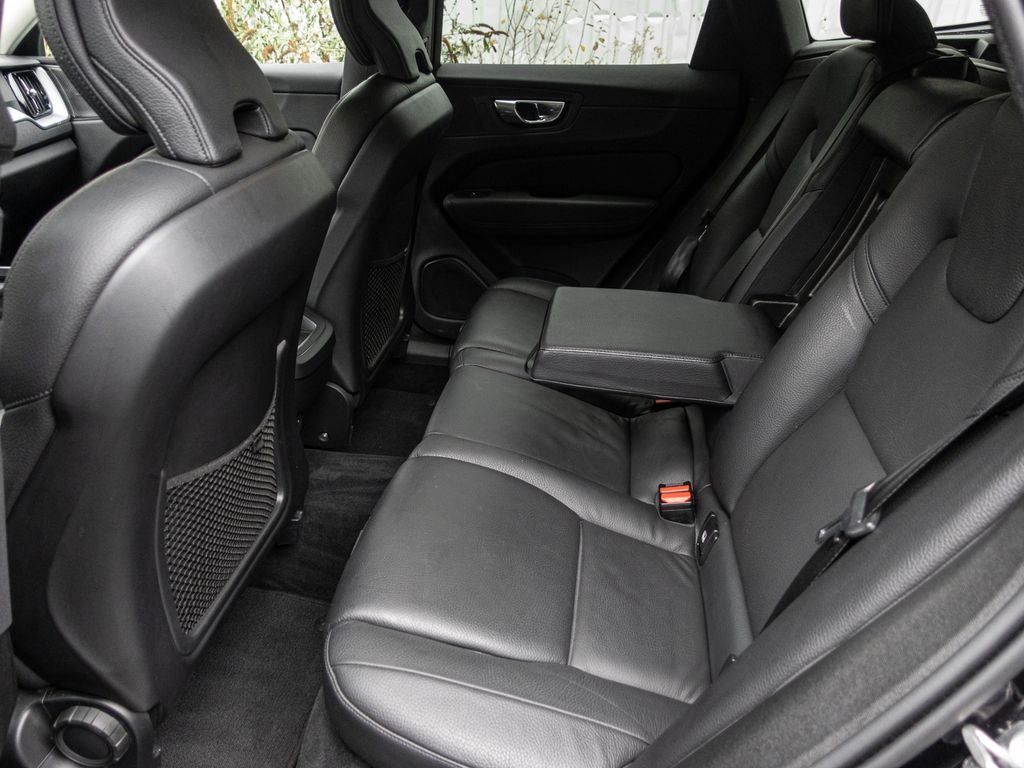 Volvo XC60 2022