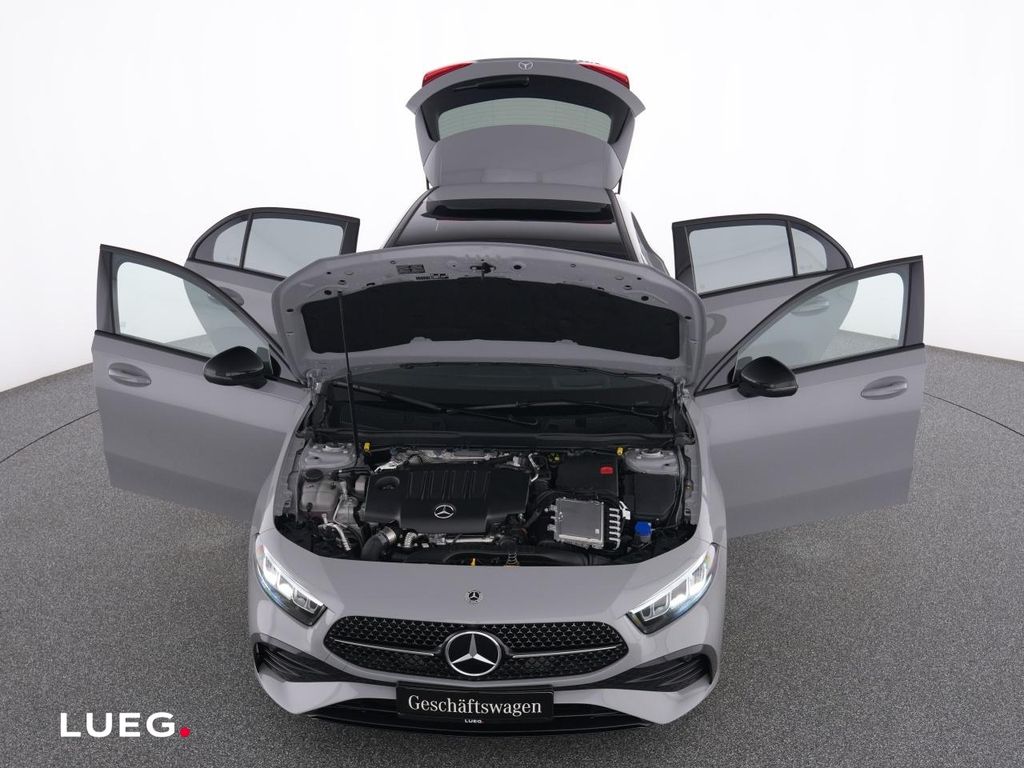 Mercedes-Benz A 180 2025