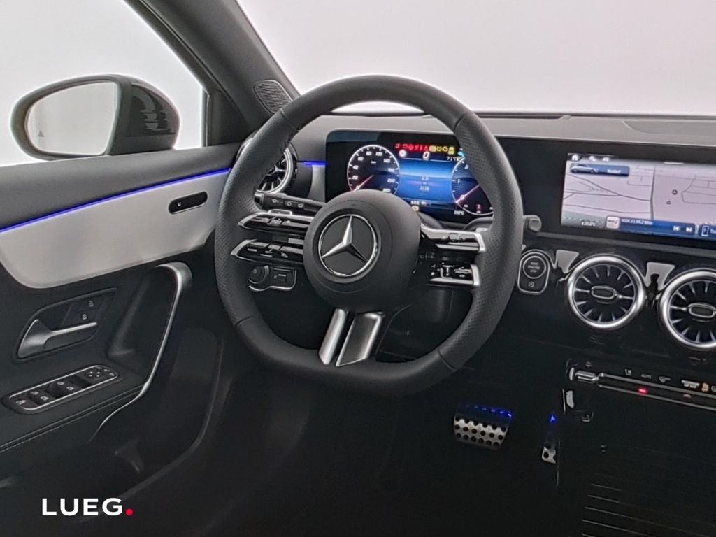 Mercedes-Benz A 180 2025