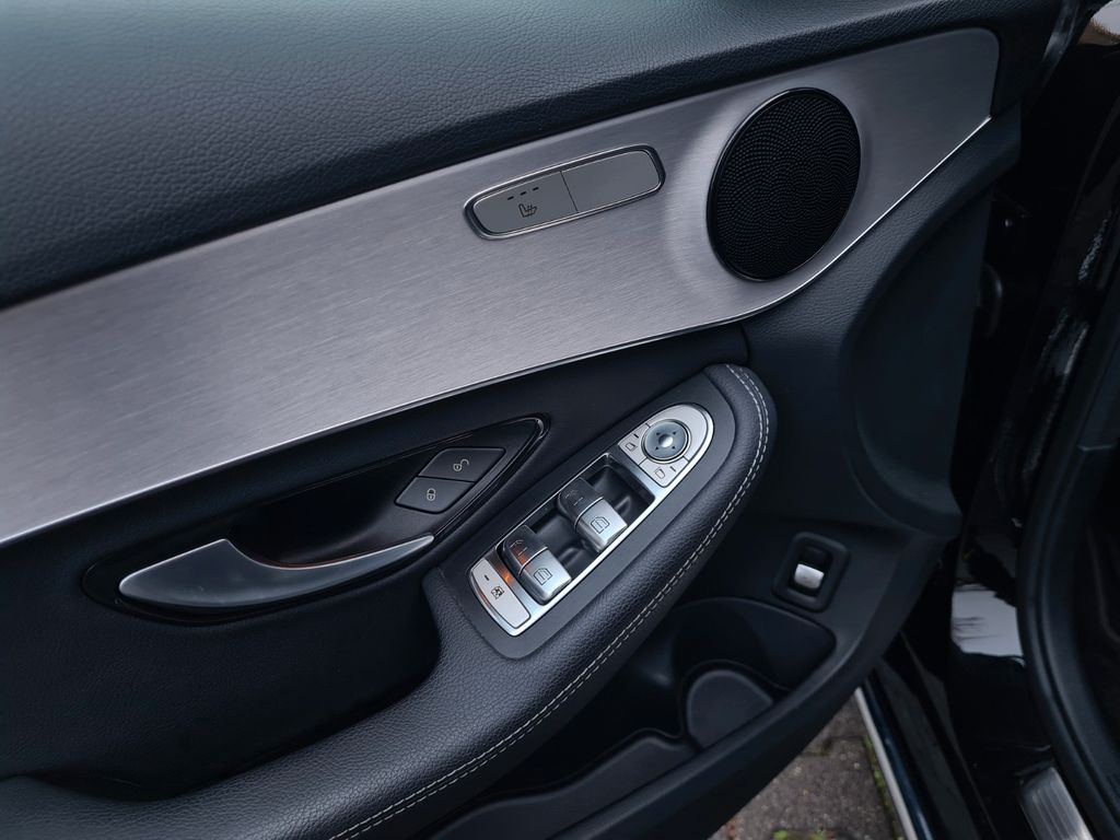 Mercedes-Benz C 300 2021