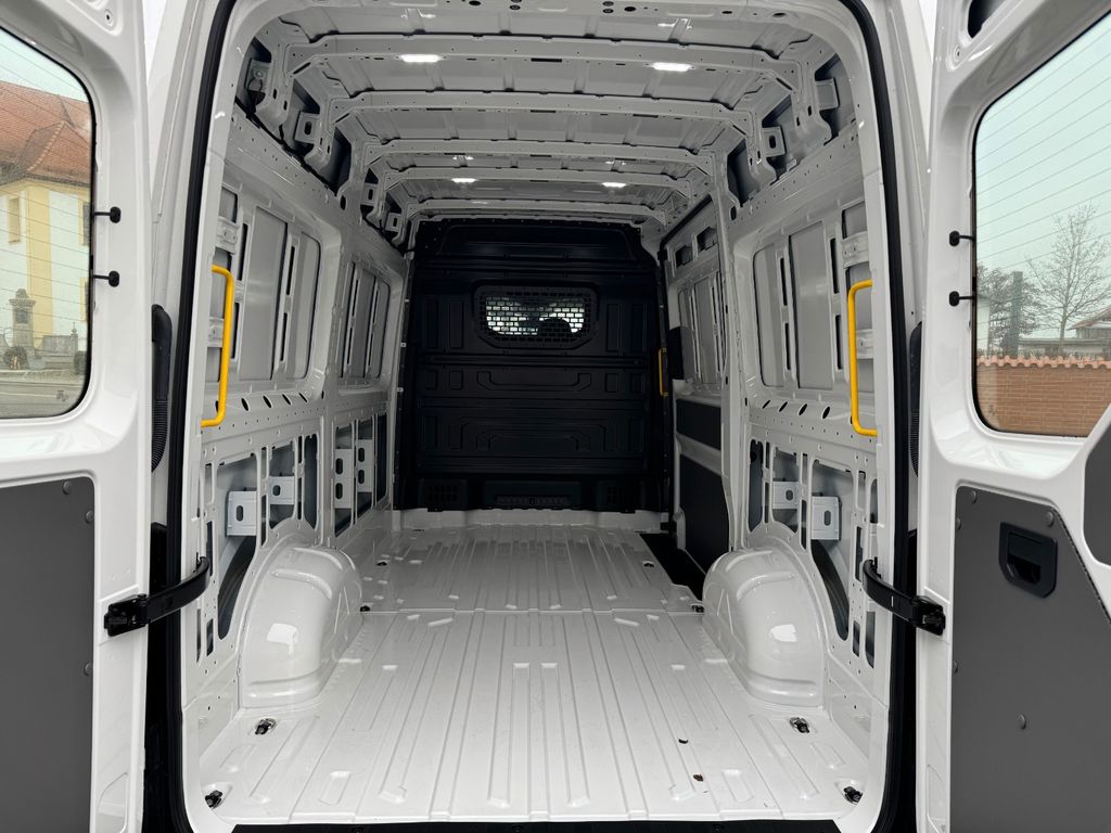 Volkswagen Crafter 2025