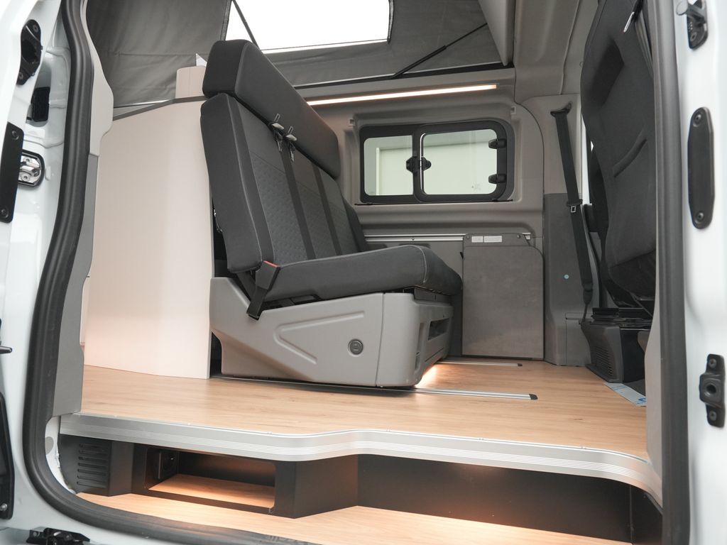 Ford Tourneo Custom 2025