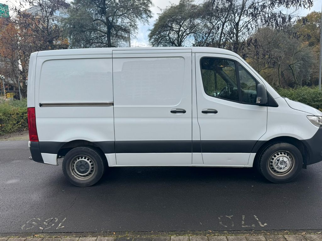 Mercedes-Benz Sprinter 2025
