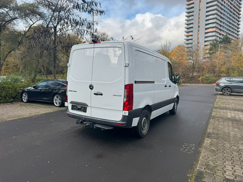 Mercedes-Benz Sprinter 2025