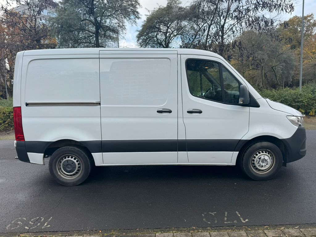 Mercedes-Benz Sprinter 2025