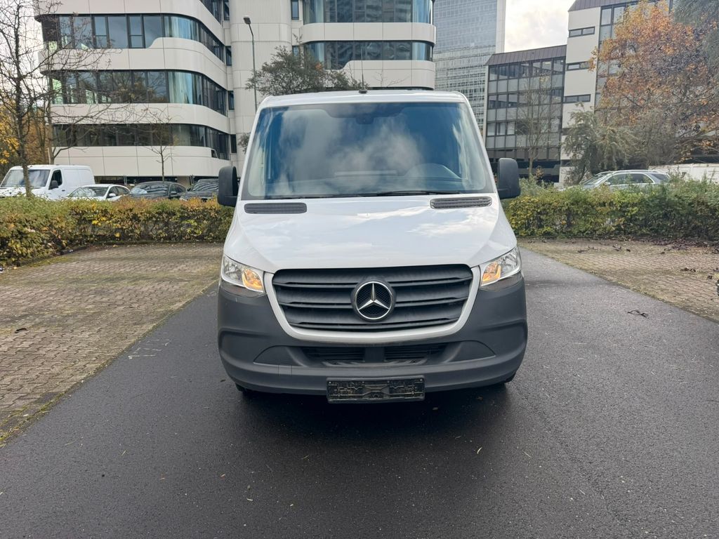 Mercedes-Benz Sprinter 2025