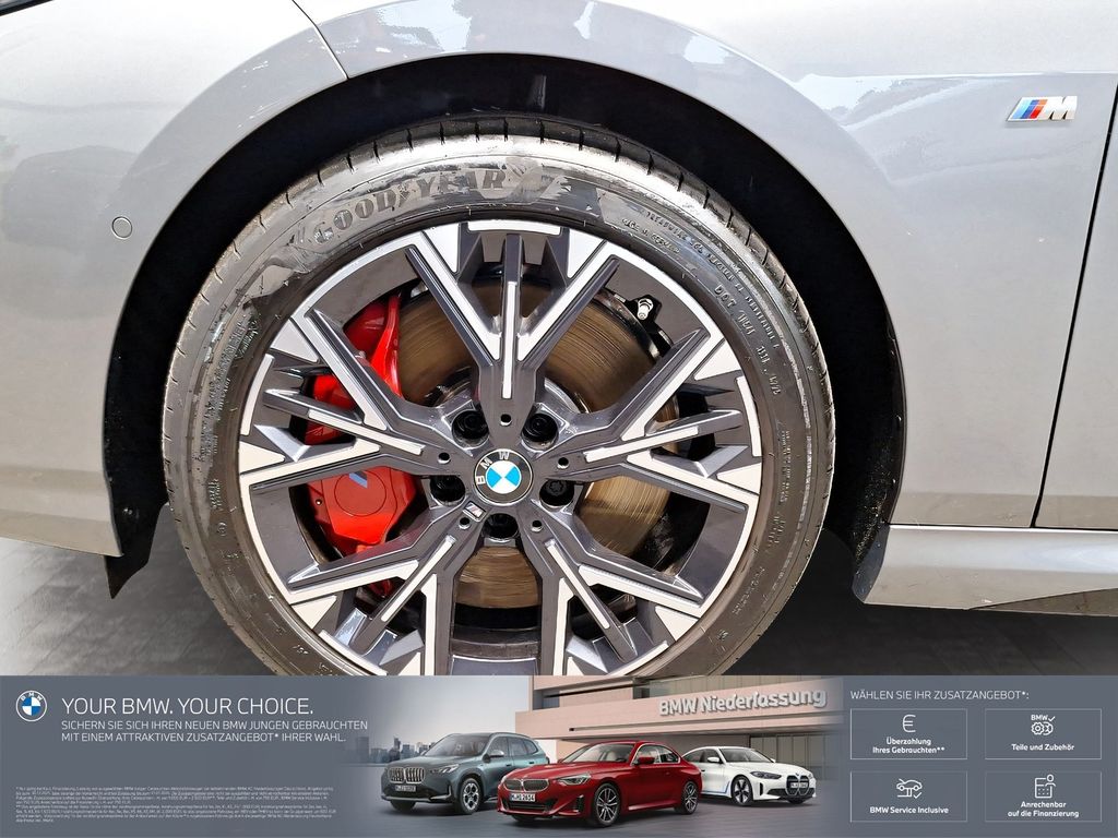 BMW 220 2025