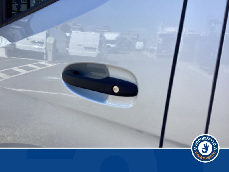 Mercedes-Benz Sprinter 2025