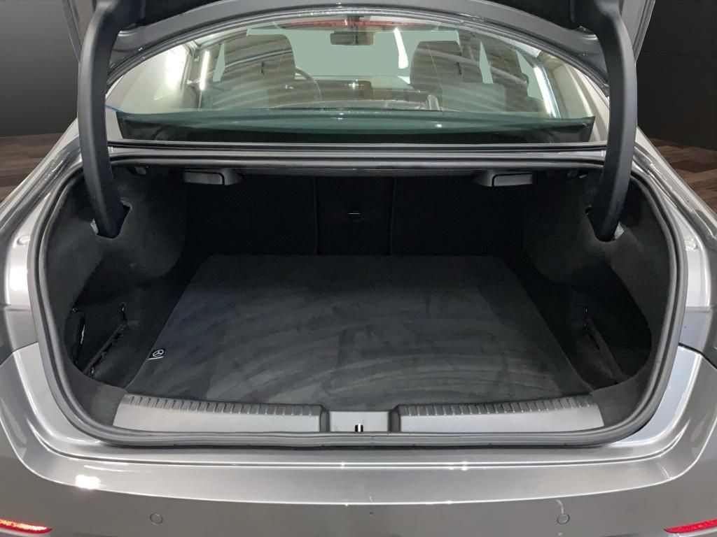 Mercedes-Benz CLA 180 2025