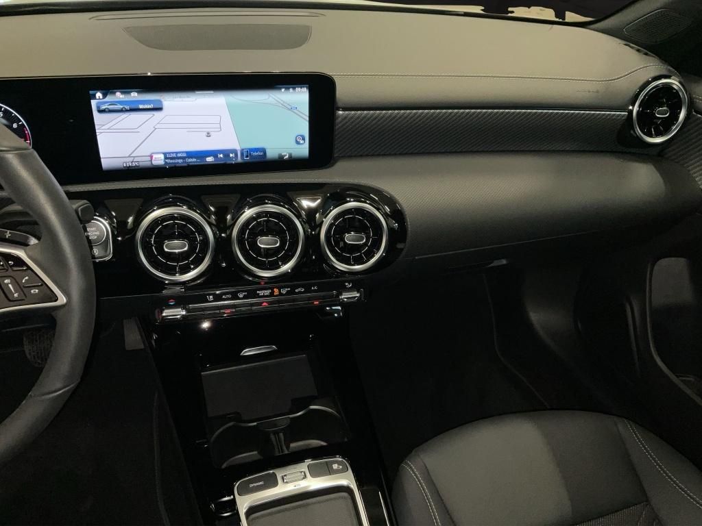 Mercedes-Benz CLA 180 2025