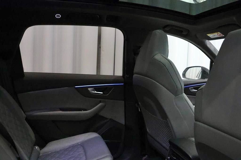 Audi SQ7 2024